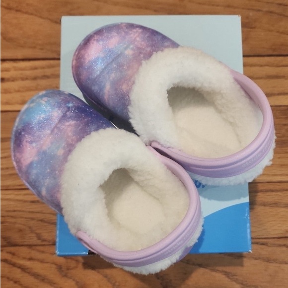 Stride Rite Light-up fuzzy “Crocs” - Picture 2 of 4